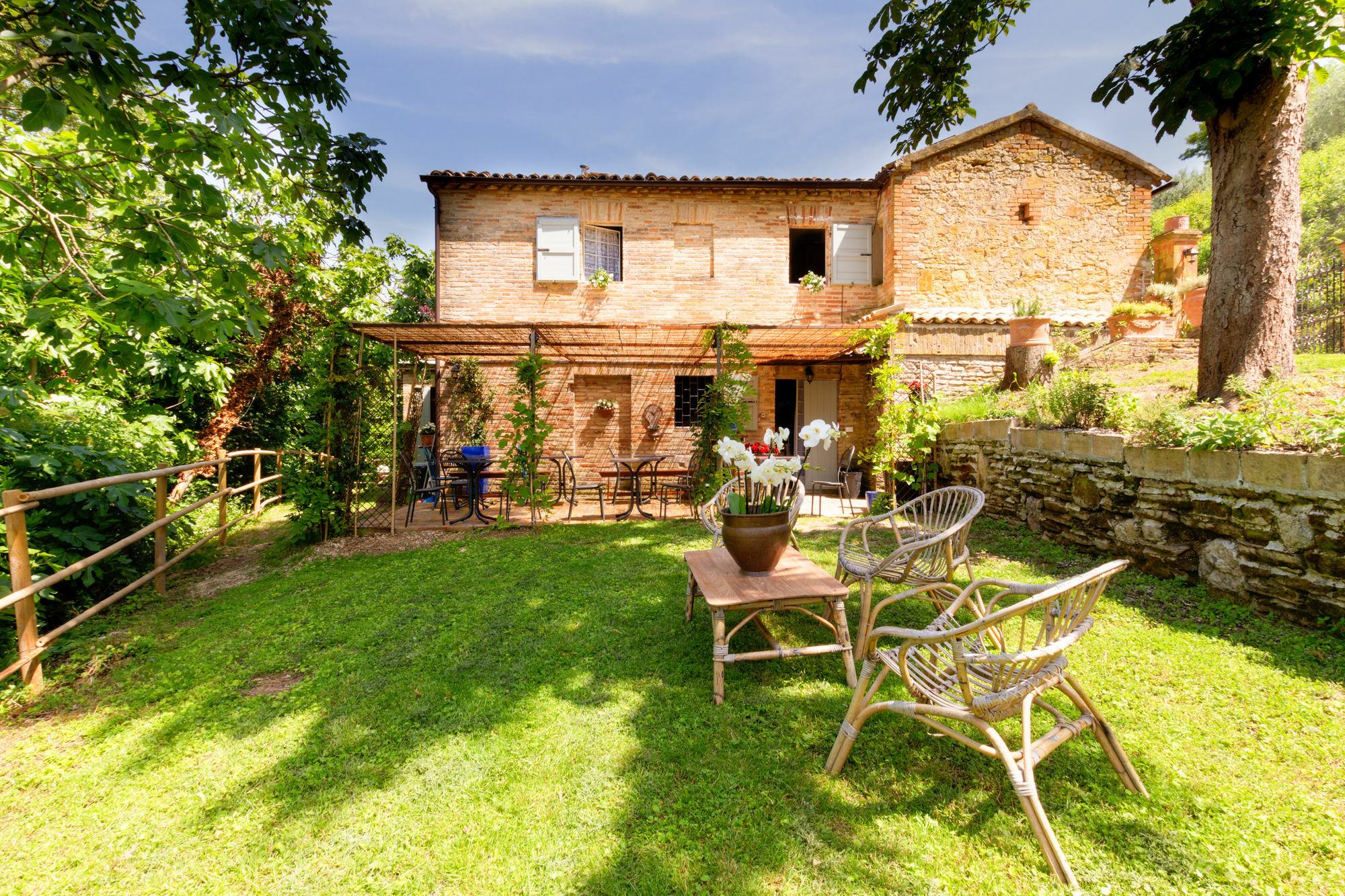 B&B La Residenza Del Poeta Montesicuro Exterior foto